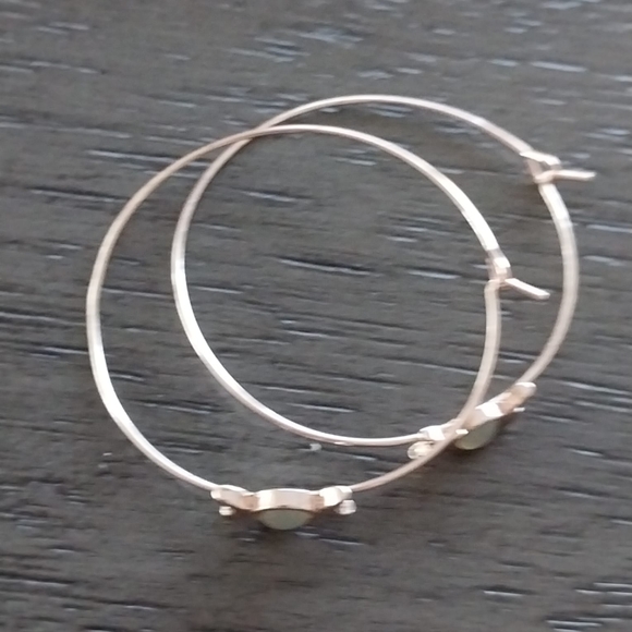 ✨️3 For $15✨ Hot Topic Sailor Moon 🌙 Silver Hoop Earrings - Picture 5 of 5